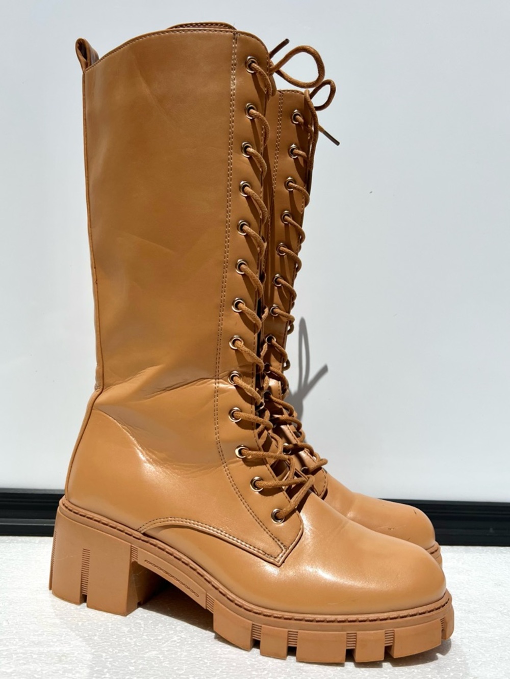Lace Up Knee High Moto Boots Lug Sole Block Heel Brown Tan Tinstree Women’s 8